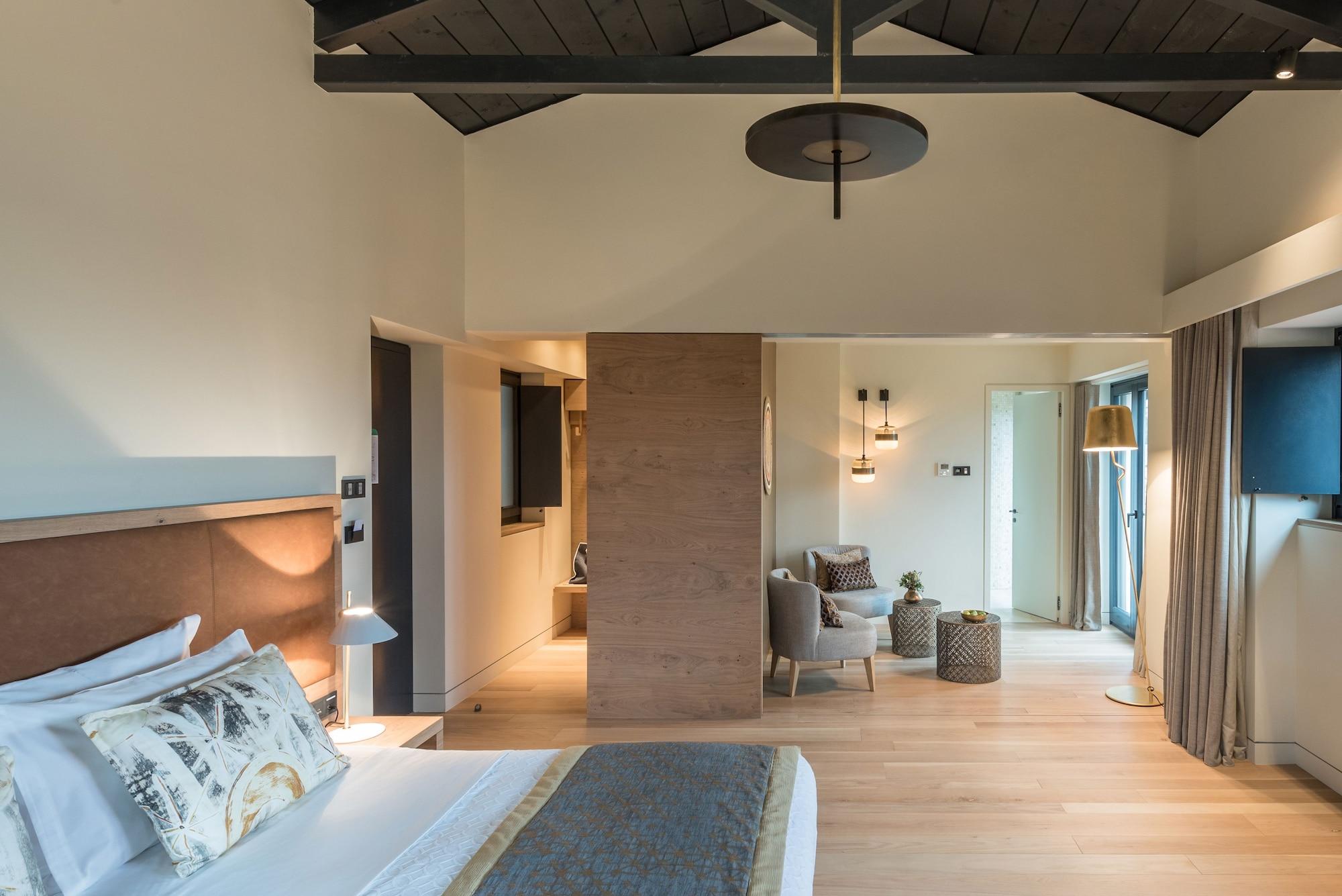 Euphoria Retreat - A Holistic Wellbeing Destination Spa Mystras Exterior photo