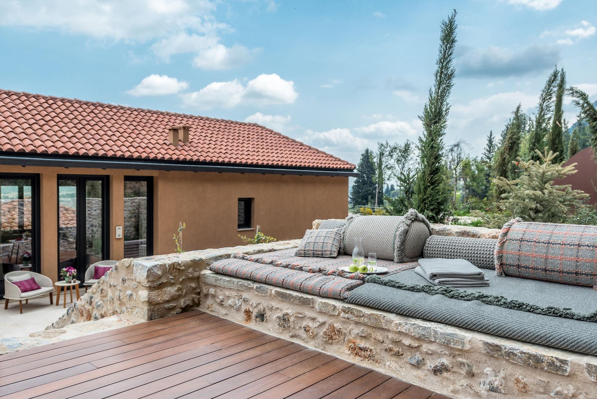 Euphoria Retreat - A Holistic Wellbeing Destination Spa Mystras Exterior photo